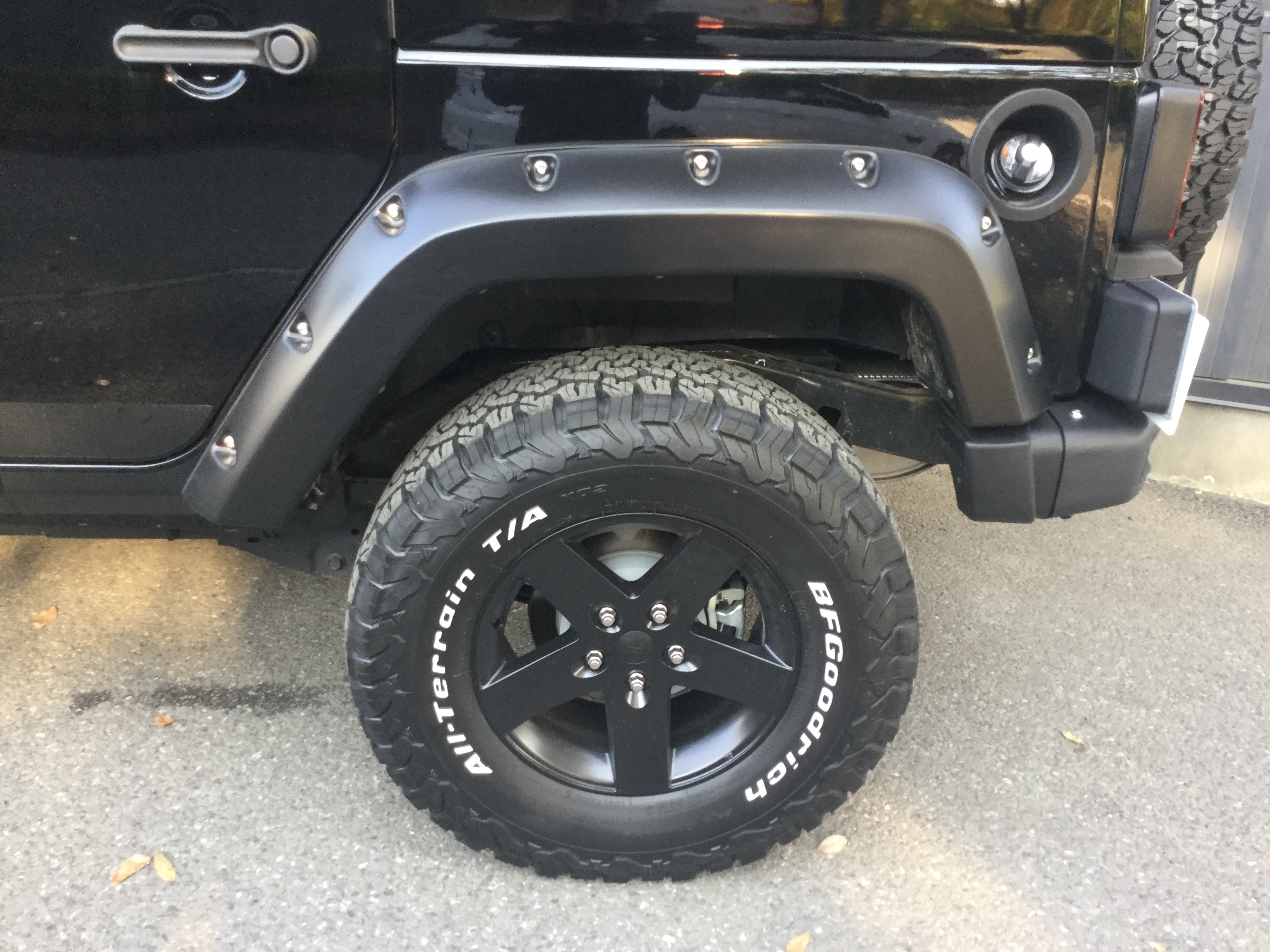 JEEP WRANGLER CUSTOMIZE